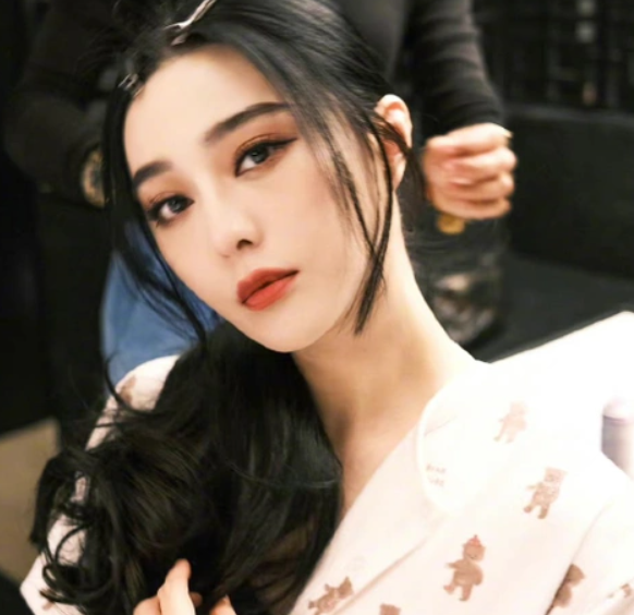 Cô xuất hiện trong bom tấn X-Men: Days of Future Past