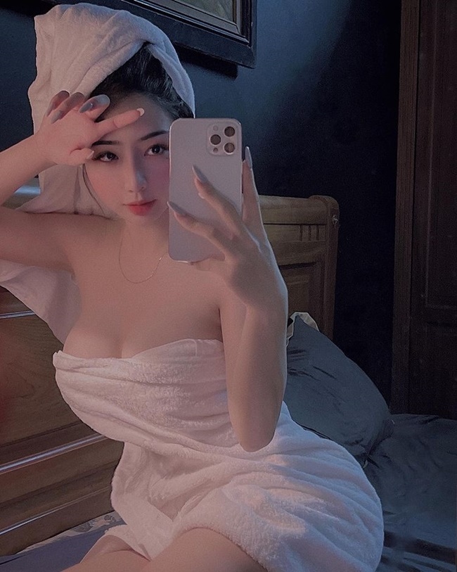Hotgirl Su Ah lộ clip ảnh nóng