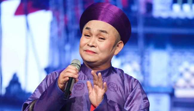 nghệ sĩ xuân hinh đi hát