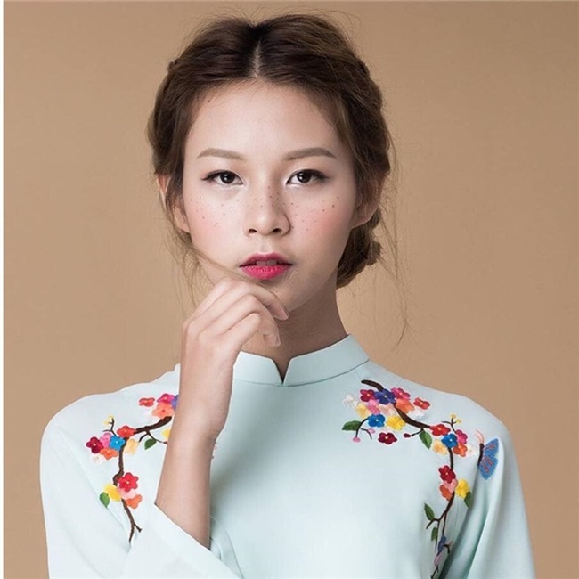 Phí Phương Anh lộ clip ảnh nóng
