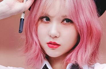 Eunha lộ ảnh nóng cởi áo lưới ló vòng 1