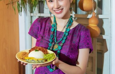 Tiểu sử Angela Phương Trinh - Từ tai tiếng cho đến ngọc nữ