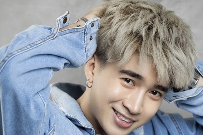 ca sĩ Chi Dân hình ảnh