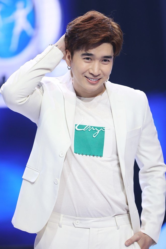 ca sĩ Chi Dân sáng tác