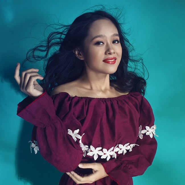 Hoàng Quyên và Chồng đường ai nấy đi.