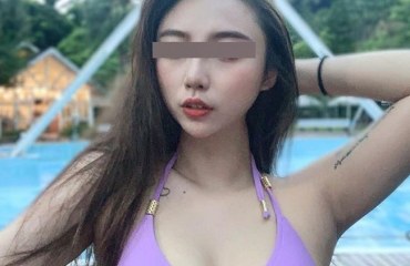 Streamer Phàm Phàm quên tắt camera khi đang nude cực HOT