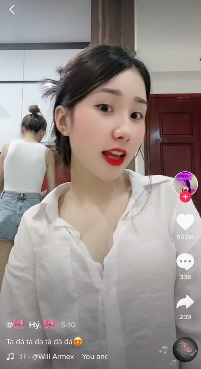 lộ clip tiktoker tiểu hý cùng bạn trai 11